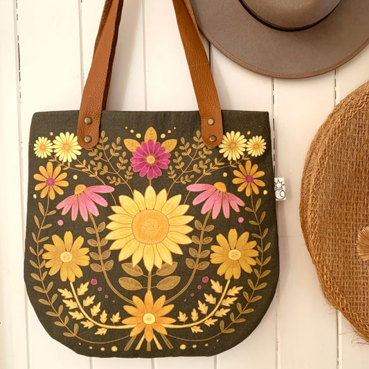 Folk sunflower bag in dark moss