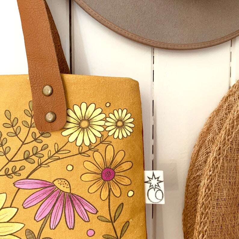 Folk sunflower bag in mustard