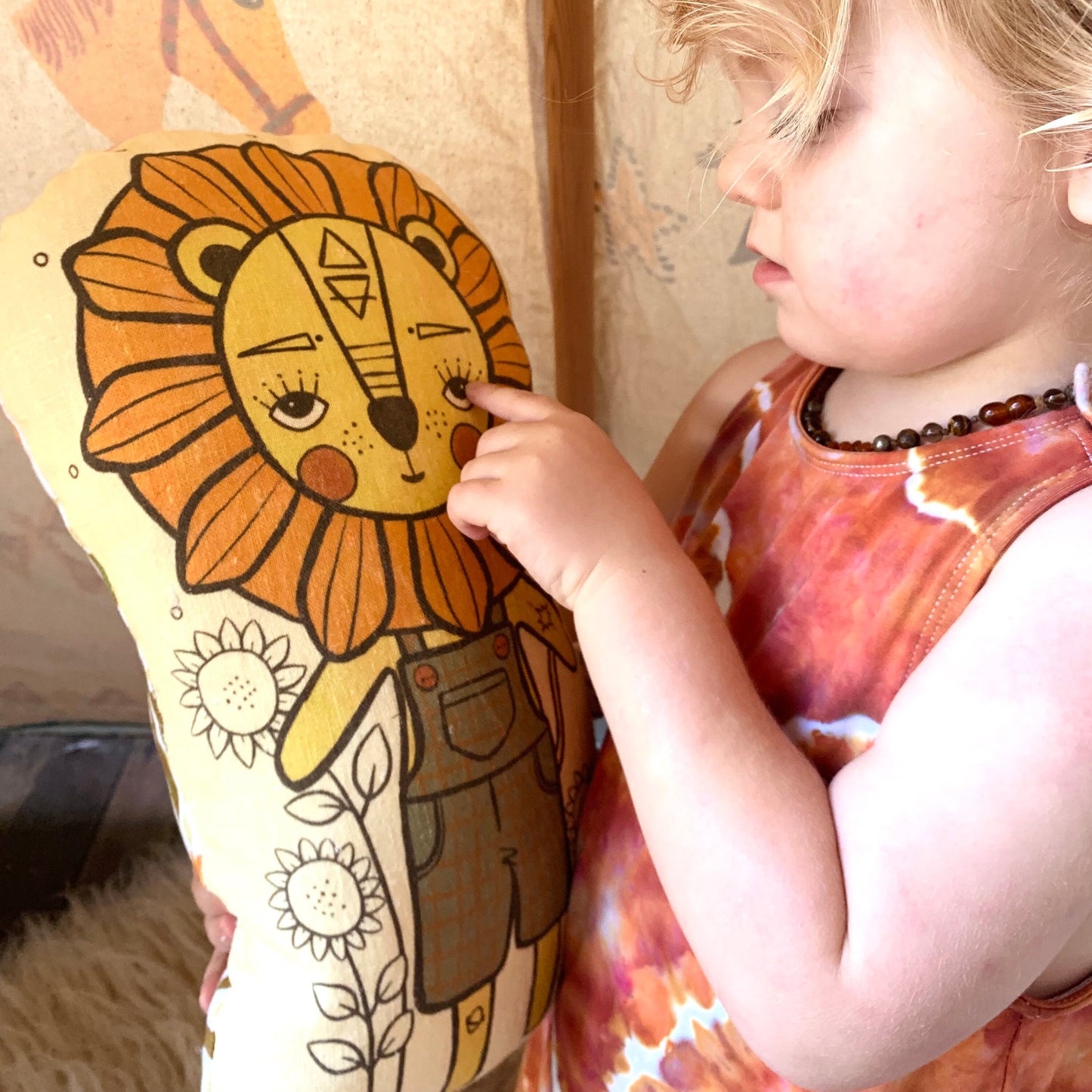 Dandy lion earthy sand natural linen cushion