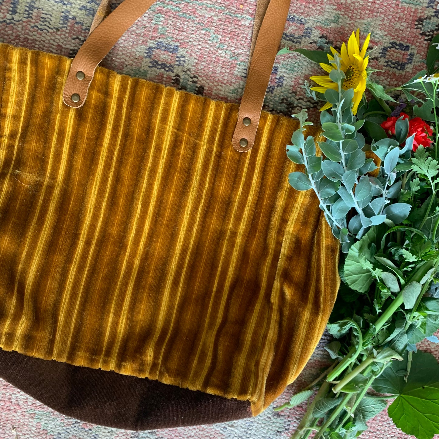 Sunflower face tote bag