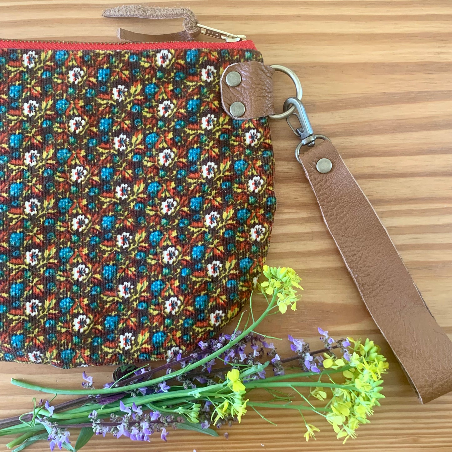 Sunflower face clutch purse