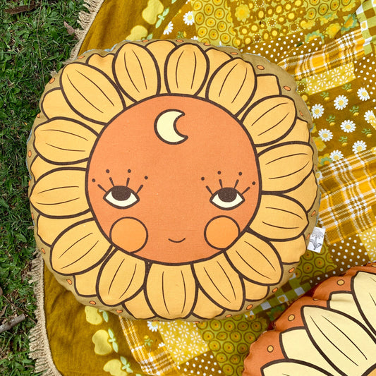 Sunflower face organic canvas round cushion in shade